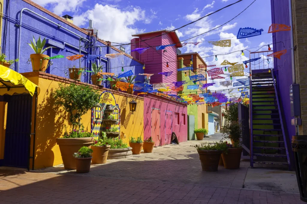 Fiesta street 1024x683
